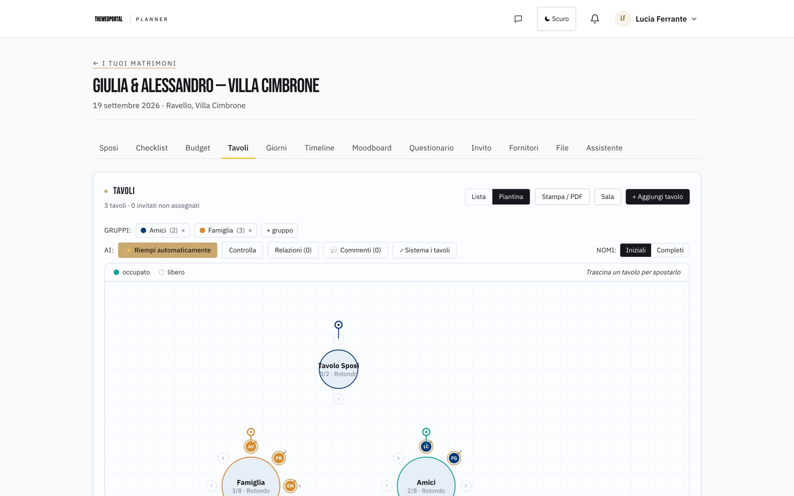 Wide screenshot: the room editor with tables and the guest list (module already in production)